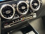 Mercedes-Benz B-klasse 180 AMG Sport Automaat (GROOT NAVI, TREKHAAK, LEDER/ALCANTARA, STOELVERWARMING, WIDESCREEN, SPORTSTOELEN, 19'' LM VELGEN, NIEUWE APK, NIEUWSTAAT)