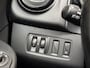 Renault Clio 0.9 TCe Authentique (NAVIGATIE, AIRCO, CRUISE, GETINT GLAS, SPORTSTOELEN, BLUETOOTH, NIEUWE APK, NIEUWSTAAT)
