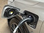 BMW X1 xDrive25e Sport 245Pk Automaat (APPLE CARPLAY, GROOT NAVI, LEDER, STOELVERWARMING, SPORTSTOELEN, GETINT GLAS, CAMERA, ELEK ACHTERKLEP, NIEUWSTAAT)