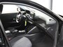 Peugeot e-208 EV Style Avantage 51 kWh 156PK | 1ste eigenaar | AppleCarplay/AndroidAuto | Parkeersensoren | LED | Lederen Stuurwiel | Airco | Cruise Control | Isofix |