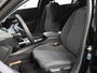 Peugeot e-208 EV Style Avantage 51 kWh 156PK | 1ste eigenaar | AppleCarplay/AndroidAuto | Parkeersensoren | LED | Lederen Stuurwiel | Airco | Cruise Control | Isofix |