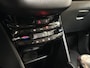 Peugeot 2008 1.2 PureTech Sport (APPLE CARPLAY, NAVIGATIE, CLIMATE, CAMERA, SPORTSTOELEN, LEDER, GETINT GLAS, CRUISE, NIEUWE APK, NIEUWSTAAT)