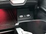 Mercedes-Benz C-klasse Estate 300 e AMG Plug-In Hybride AMG Line | Trekhaak | Panoramadak | Digital Licht | Rijassistentiepakket Plus incl. PRE-SAFE Inclusief 24 maanden MB Certified garantie voor Europa.