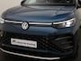 Volkswagen Tayron 1.5eHybrid 200kW/272PK R-Line Panoramadak · Apple/Android Car Play · Camera + Parkeersensoren · Garantie t/m 30-12-2030 of 100.000km