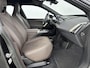BMW iX xDrive50 Executive 112 kWh | M Sportpakket | Comfort Access pakket | Live Cockpit Professional | Parking Assistant Plus | airco automatisch | airco separaat achter | Apple Carplay/Android Auto | lederen bekleding | navigatiesysteem full map | voorstoelen verwarmd | laser LED koplampen | lichtmetalen velgen 22" | panoramadak var. transparantie | trekhaak elektrisch uitklapbaar |