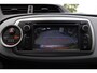 Toyota Yaris 1.5 FULL HYBRID DYNAMIC NAVI KEYLESS CRUISE CLIMA CAMERA HALF-LEDER LM-VELGEN