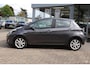 Toyota Yaris 1.5 FULL HYBRID DYNAMIC NAVI KEYLESS CRUISE CLIMA CAMERA HALF-LEDER LM-VELGEN
