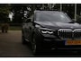 BMW X5 xDrive45e M-Sport*Black Sapphire!*Perfect BMW Onderh.*Pano/CoPilot/360/HUD/H&K/LED/Caring Car/Apple Carplay-Android/Memorie/Keyless Entry+Go/Dodehoek*