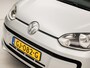 Volkswagen Up! 1.0 Sport up! (NAVIGATIE, 5 DEURS, AIRCO, SPORTSTOELEN, ELEK RAMEN, NIEUWE APK, NIEUWSTAAT)