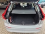 Volvo XC60 Mild Hybrid B4 Ultimate Bright Parkeersensoren V+A/ Elek. Achterklep/ Navigatie/ Cruise control/ Rijklaarprijs!