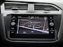 Volkswagen Tiguan 1.4 TSI eHybrid R-Line Business 245 PK| Dealeronderhouden | Panoramadak | 360 Camera | Achterklep Elektrisch | Dodehoekdetectie | Stoelverwarming | Stuurwielverwarming