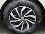 Volkswagen Polo 1.0 TSI Life Business 95 PK| Navigatie | Achteruitrijcamera | Climatronic | Parkeersensoren | Digitale Cockpit | 15  Inch Velgen | Buitenspiegels Inklapbaar