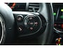 MINI Cooper Mini 1.5 Pepper (PANORAMADAK, STOELVERWARMING, CRUISE CONTROL, NAVIGATIE, PARKEERSENSOREN)