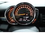MINI Cooper Mini 1.5 Pepper (PANORAMADAK, STOELVERWARMING, CRUISE CONTROL, NAVIGATIE, PARKEERSENSOREN)