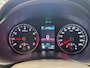 Kia Stonic 1.0 T-GDi MHEV GT-PLUSLINE AUTOMAAT NAVIGATIE ADAPTIVE CRUISE CONTROL CLIMATE CONTROL GLAZEN SCHUIF/KANTELDAK BLUETOOTH TELEFOON DODEHOEKSENSOREN ACHTERUITRIJCAMERA KEYLESS GO TREKHAAK ZEER MOOI !!