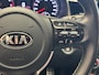 Kia Stonic 1.0 T-GDi MHEV GT-PLUSLINE AUTOMAAT NAVIGATIE ADAPTIVE CRUISE CONTROL CLIMATE CONTROL GLAZEN SCHUIF/KANTELDAK BLUETOOTH TELEFOON DODEHOEKSENSOREN ACHTERUITRIJCAMERA KEYLESS GO TREKHAAK ZEER MOOI !!