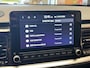 Kia Stonic 1.0 T-GDi MHEV GT-PLUSLINE AUTOMAAT NAVIGATIE ADAPTIVE CRUISE CONTROL CLIMATE CONTROL GLAZEN SCHUIF/KANTELDAK BLUETOOTH TELEFOON DODEHOEKSENSOREN ACHTERUITRIJCAMERA KEYLESS GO TREKHAAK ZEER MOOI !!