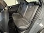 Kia Stonic 1.0 T-GDi MHEV GT-PLUSLINE AUTOMAAT NAVIGATIE ADAPTIVE CRUISE CONTROL CLIMATE CONTROL GLAZEN SCHUIF/KANTELDAK BLUETOOTH TELEFOON DODEHOEKSENSOREN ACHTERUITRIJCAMERA KEYLESS GO TREKHAAK ZEER MOOI !!