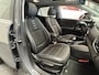 Kia Stonic 1.0 T-GDi MHEV GT-PLUSLINE AUTOMAAT NAVIGATIE ADAPTIVE CRUISE CONTROL CLIMATE CONTROL GLAZEN SCHUIF/KANTELDAK BLUETOOTH TELEFOON DODEHOEKSENSOREN ACHTERUITRIJCAMERA KEYLESS GO TREKHAAK ZEER MOOI !!