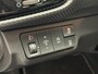 Kia Stonic 1.0 T-GDi MHEV GT-PLUSLINE AUTOMAAT NAVIGATIE ADAPTIVE CRUISE CONTROL CLIMATE CONTROL GLAZEN SCHUIF/KANTELDAK BLUETOOTH TELEFOON DODEHOEKSENSOREN ACHTERUITRIJCAMERA KEYLESS GO TREKHAAK ZEER MOOI !!