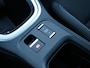Jeep Avenger Summit 54 kWh | Navigatie | Apple Carplay/Android Auto | Panoramadak | Verwarmde voorstoelen | Camera