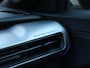Jeep Avenger Summit 54 kWh | Navigatie | Apple Carplay/Android Auto | Panoramadak | Verwarmde voorstoelen | Camera