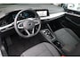 Volkswagen Golf 1.5 eTSI Life DSG 150PK Pano Navi ACC PDC CAM IQ