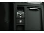 Volkswagen Golf 1.0 TSI Comfortline Business (PANORAMADAK, NAVIGATIE, STOELVERWARMING, CRUISE ADAPTIEF, PARKEERSENSOREN)