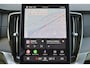 Volvo XC90 T8 Recharge AWD Plus Dark - Luchtvering - Panorama/schuifdak - IntelliSafe Assist & Surround - 360º Camera - Bowers & Wilkins audio - Adaptieve LED koplampen - Verwarmde voorstoelen, stuur & achterbank - Parkeersensoren voor & achter - Elektr. bedienb. voorstoelen met geheugen - Geventileerde voorstoelen - Head up display - Draadloze tel. lader - Extra getint glas - Inklapbare trekhaak - 21' LMV
