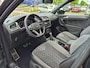 Volkswagen Tiguan 1.5 TSI R-Line Pano | Sfeerverlichting | IQ | Trekhaak | Electrische Kofferbak | Camera |