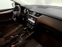 Skoda Octavia Combi 1.0 TSI Greentech Style Business Panoramadak, Navi, Parkeersensoren, Keyless start, Cruise control, Stoelverwarming, A start stop, Lichtmetalen velgen