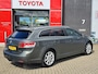 Toyota Avensis Wagon 2.0 VVTi Executive Business TREKHAAK LEDER STOELVERWARMING CAMERA ELEK. STUURVERSTELLING