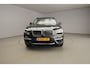 BMW X3 xDrive30i Leder / Panoramadak / Trekhaak / / Camera / Harman-Kardon / Head-up / Alu wielen 19 inch