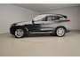 BMW X3 xDrive30i Leder / Panoramadak / Trekhaak / / Camera / Harman-Kardon / Head-up / Alu wielen 19 inch