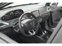 Peugeot 208 PureTech 82 Signature | Trekhaak | Parkeersensoren | Apple Carplay | Navigatie