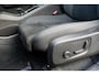 Volvo EX40 Single Motor Extended Range Ultra 82 kWh *Wordt verwacht* Panoramadak | 19 inch lichtmetalen velgen | Microtech/Nubuck bekleding | Elektrisch verstelbare voorstoelen | Stoel- & Stuurwielverwarming | Harman Kardon audio