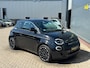 Fiat 500e La Prima 42 kWh *pano *camera *leder *stoelverw.