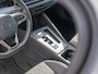 Volkswagen Golf 1.5 eTSI Life Edition | Automaat | Ambiente | Apple Carplay & Android Auto