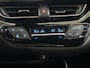 Toyota C-HR / C-HR+ 1.8 Hybrid Bi-Tone Plus NAVIGATIE | ACHTERUITRIJCAMERA | LEDEREN BEKLEDING