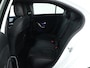 Mercedes-Benz A-klasse 180 AMG Nightpakket Limousine | Sfeerverlichting | Stoelverwarming | Parkeerpakket met Camera | LED | DAB | Inclusief 24 maanden Mercedes-Benz Certified garantie voor Europa.
