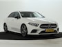 Mercedes-Benz A-klasse 180 AMG Nightpakket Limousine | Sfeerverlichting | Stoelverwarming | Parkeerpakket met Camera | LED | DAB | Inclusief 24 maanden Mercedes-Benz Certified garantie voor Europa.