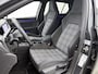 Volkswagen Golf 1.4 eHybrid GTE Automaat | Navigatie | Virtual cockpit  | Trekhaak | 18 inch velgen | Sfeer verlichting | Camera | Climate control | Parkeer sensoren | LMV | LED | Stoelverwarming |