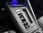 Volkswagen Golf 1.4 eHybrid GTE Automaat | Navigatie | Virtual cockpit  | Trekhaak | 18 inch velgen | Sfeer verlichting | Camera | Climate control | Parkeer sensoren | LMV | LED | Stoelverwarming |