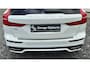 Volvo V60 2.0 T6 Recharge AWD R-Design Head Up - Stoelventilatie voor - Luxe lederen bekleding - Panorama Dak - 2000 KG Trekgewicht - Harman Kardon Sound Systeem - Camera achter -  Lighting Pack - Privacy glass - 19 Licht metaal - Elektrisch bedienbare voorstoelen met memory