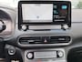 Hyundai Kona Electric EV Fashion 64 kWh | SOH: nnb | 3 fase | Warmtepomp | Trekhaak | Camera | Adaptive CC | Blindspot |