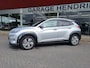 Hyundai Kona Electric EV Fashion 64 kWh | SOH: nnb | 3 fase | Warmtepomp | Trekhaak | Camera | Adaptive CC | Blindspot |