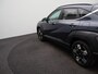 Hyundai Kona 1.6 GDI HEV Premium Sky | Panoramadak | Stoel -en stuurverwarming | Climate Control | Head Up Display | BOSE Premium Audio | 360 Camera | Apple Carplay/Android Auto |