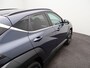 Hyundai Kona 1.6 GDI HEV Premium Sky | Panoramadak | Stoel -en stuurverwarming | Climate Control | Head Up Display | BOSE Premium Audio | 360 Camera | Apple Carplay/Android Auto | ACTIEPRIJS, VRAAG NAAR DE VOORWAARDEN |