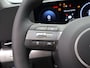 Hyundai Kona 1.6 GDI HEV Premium Sky | Panoramadak | Stoel -en stuurverwarming | Climate Control | Head Up Display | BOSE Premium Audio | 360 Camera | Apple Carplay/Android Auto |