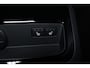 Volvo V90 T6 Recharge AWD Plus Bright - IntelliSafe Assist & Surround - 360º Camera - Harman/Kardon audio - Adaptieve LED koplampen - Verwarmde voorstoelen, stuur & achterbank - Parkeersensoren voor & achter - Elektr. bedienb. voorstoelen met geheugen - Extra getint glas - 19' LMV